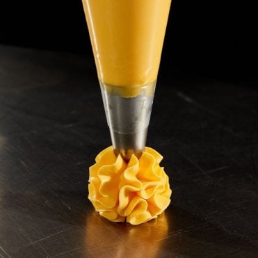 2E Drop Flower Piping Tip