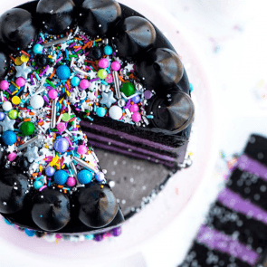 JET BLACK FROSTING WITH GLAM ROCK SPRINKLES