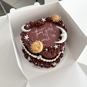 Indulge in Love: Check Out @bakedbyjulie_'s Heavenly Heart Chocolate Cake!