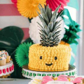 Summer Cakes to WOW: Stunning Creations with Piping, and Flavors