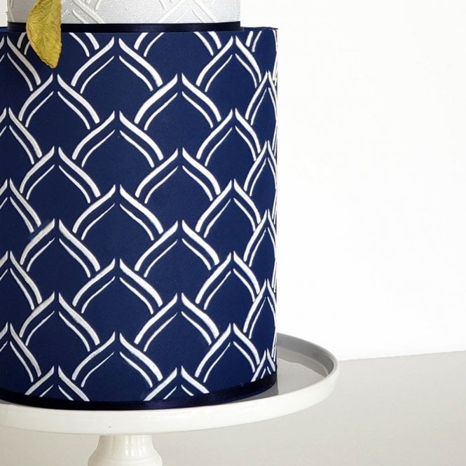 Silvia Favero Majestic- Double-Barrel Cake Stencil